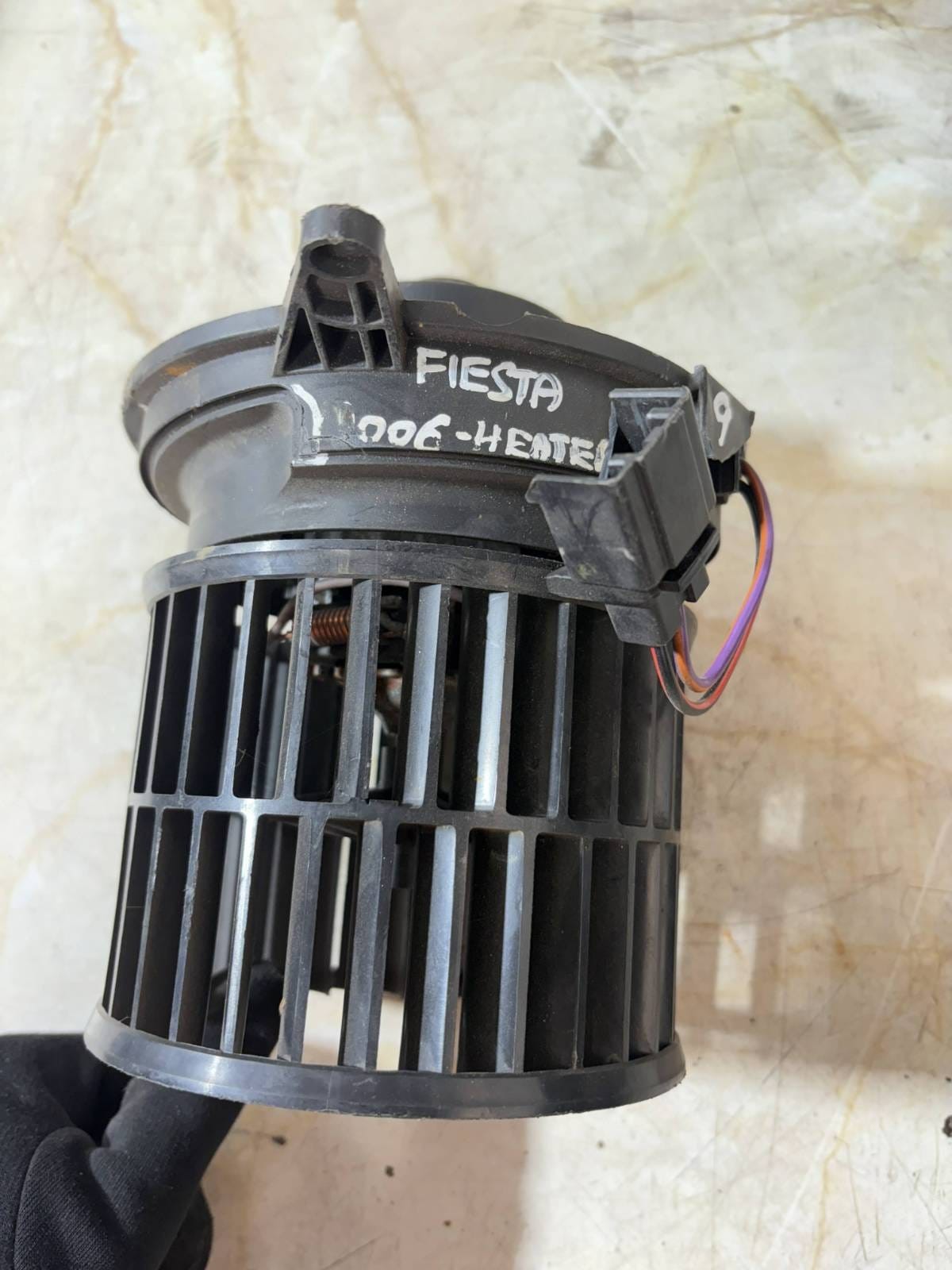 FORD FUSION 2006 FIESTA MK6 HEATER BLOWER FAN MOTOR 1736005402