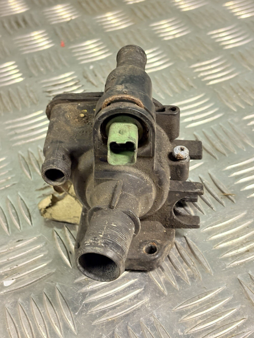 Thermostat Housing 9641522380 9654393880 1.4HDi/TDCi Fiesta 01-17 C1/107 05-14