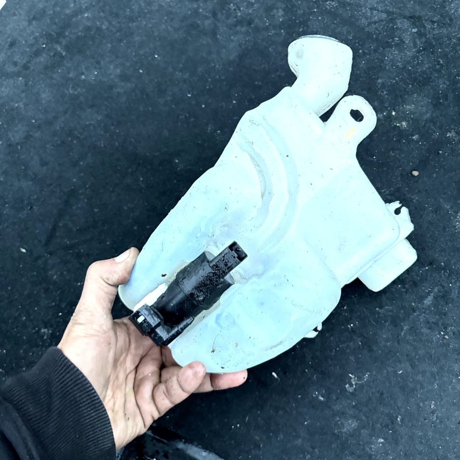 MK2 Citroen C3 2011 Windscreen Washer Bottle Tank Reservoir 9683988680