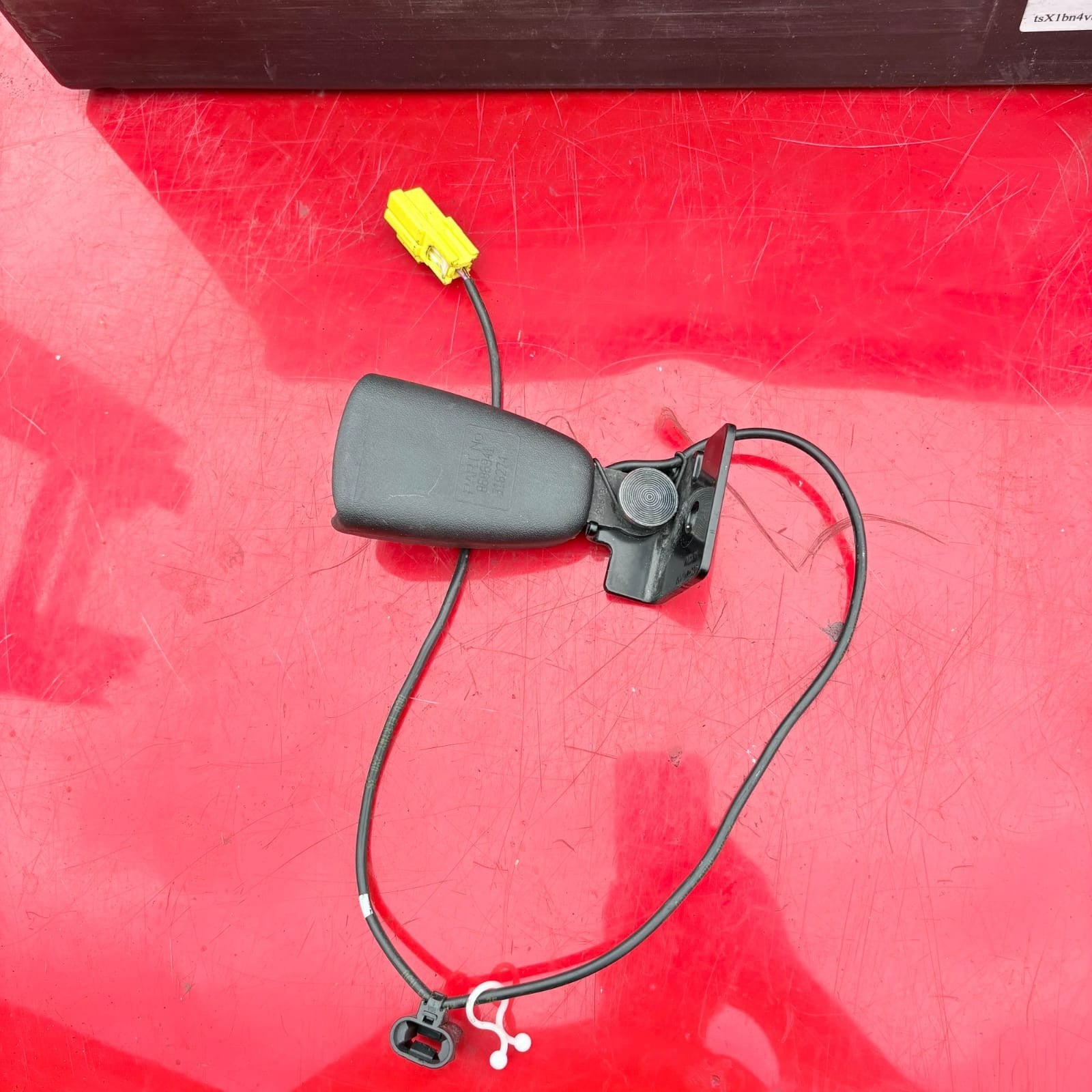 Volvo C30 2008 Rear Right Driver Side Seat Buckle Stalk 8686941 Free Delivery #1