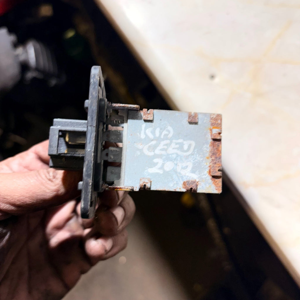 Heater Resistor (Heater Blower Motor Resistor) for Kia Ceed 2012