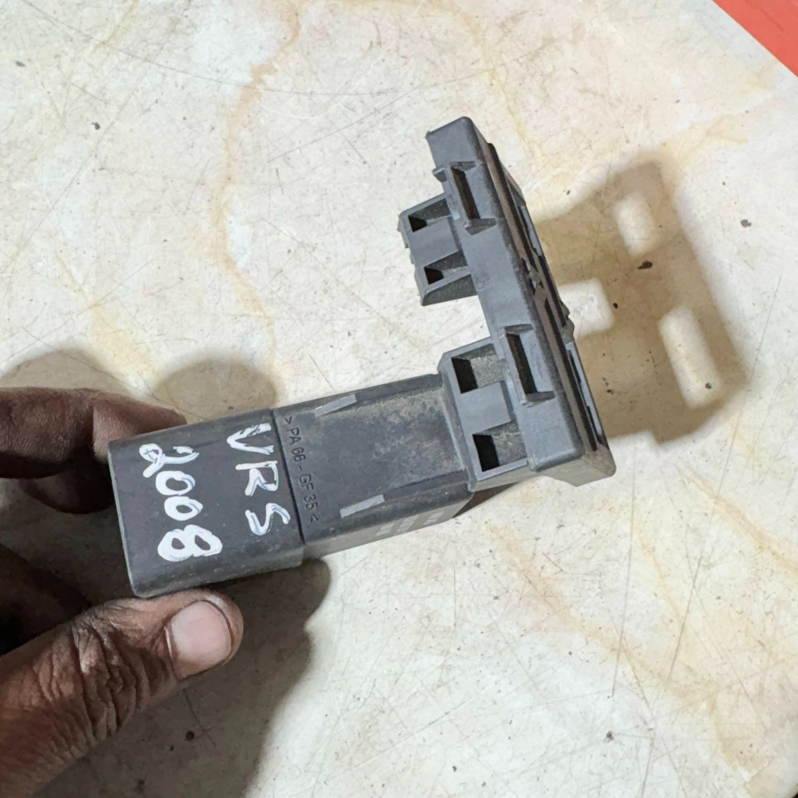 Skoda Octavia VRS 2008 Glow Plugs Relay 038907281D