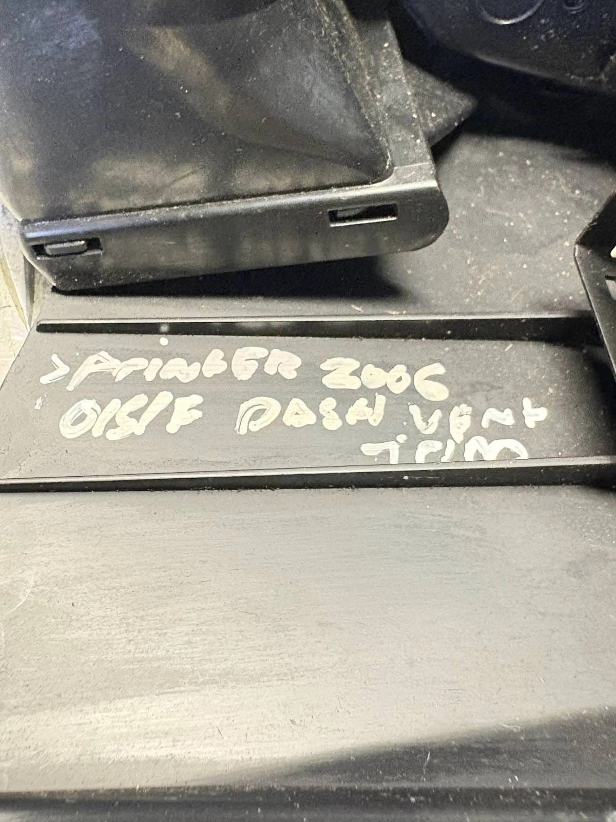 MERCEDES SPRINTER 2006-2008 W906 RIGHT DRIVER SIDE DASH AIR VENT