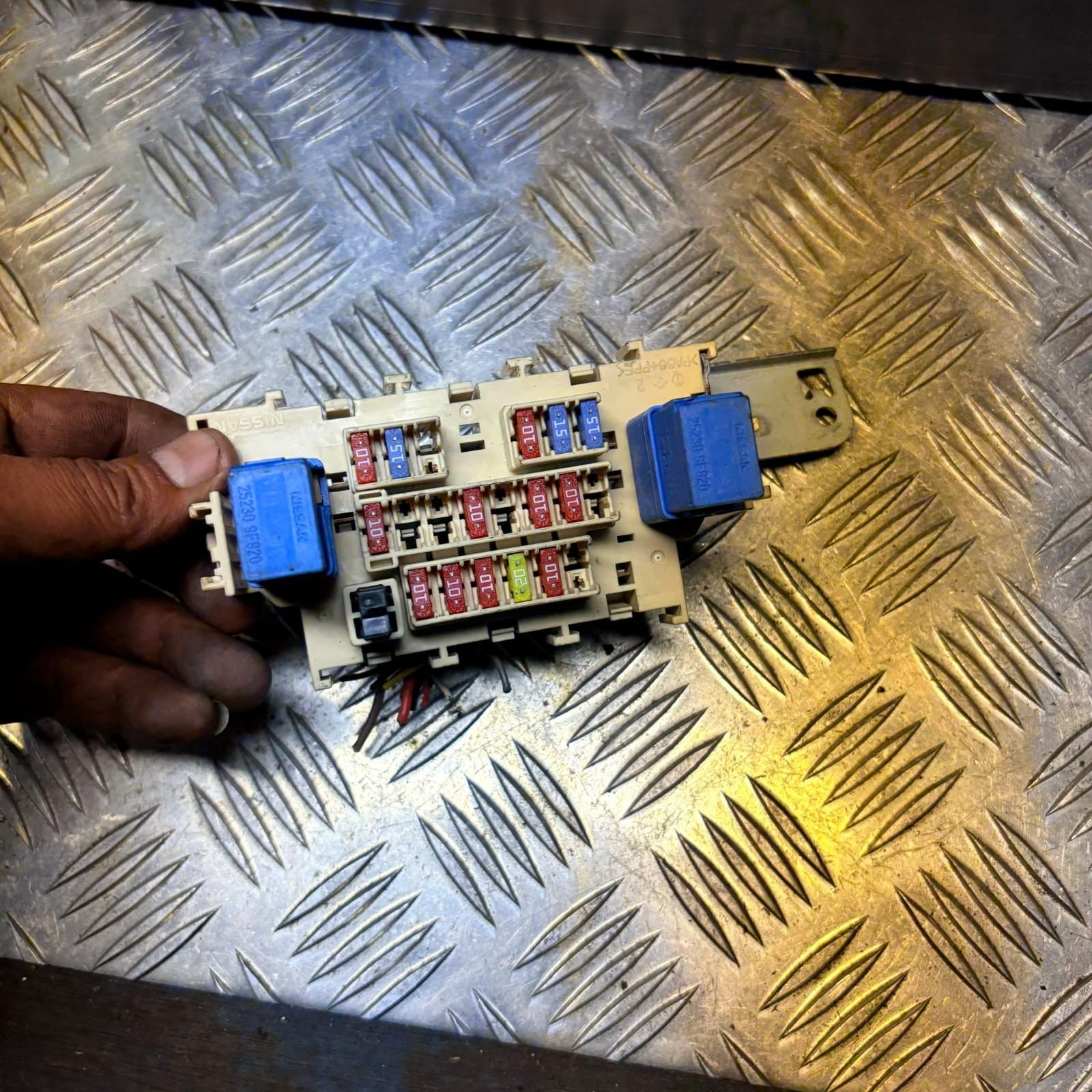 Cabin Fuse Relay Box 2007 NISSAN VERSA uHO112 185707982340