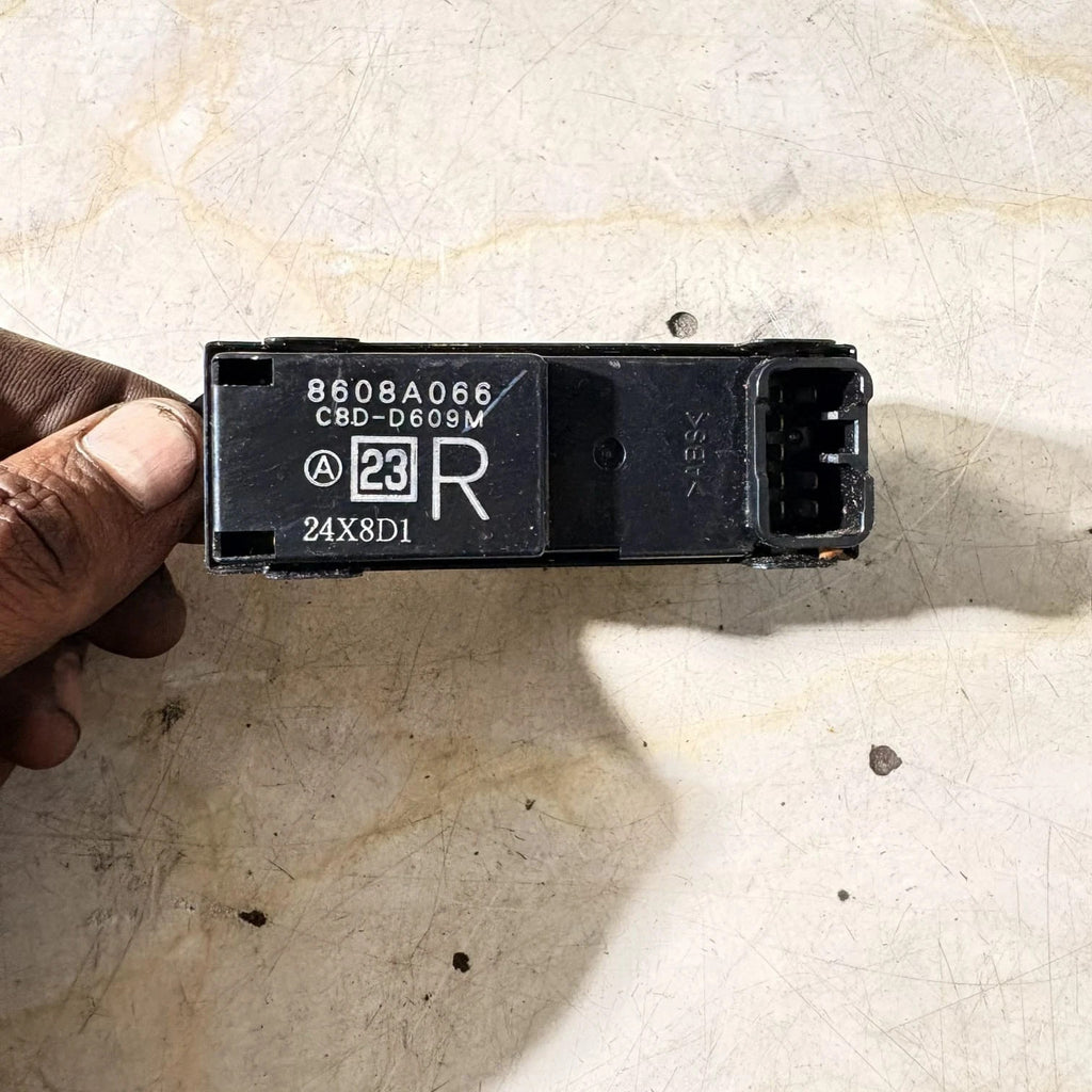 2010 MITSUBISHI LANCER Right Driver Rear Electric Window Switch 8608A066 OSR