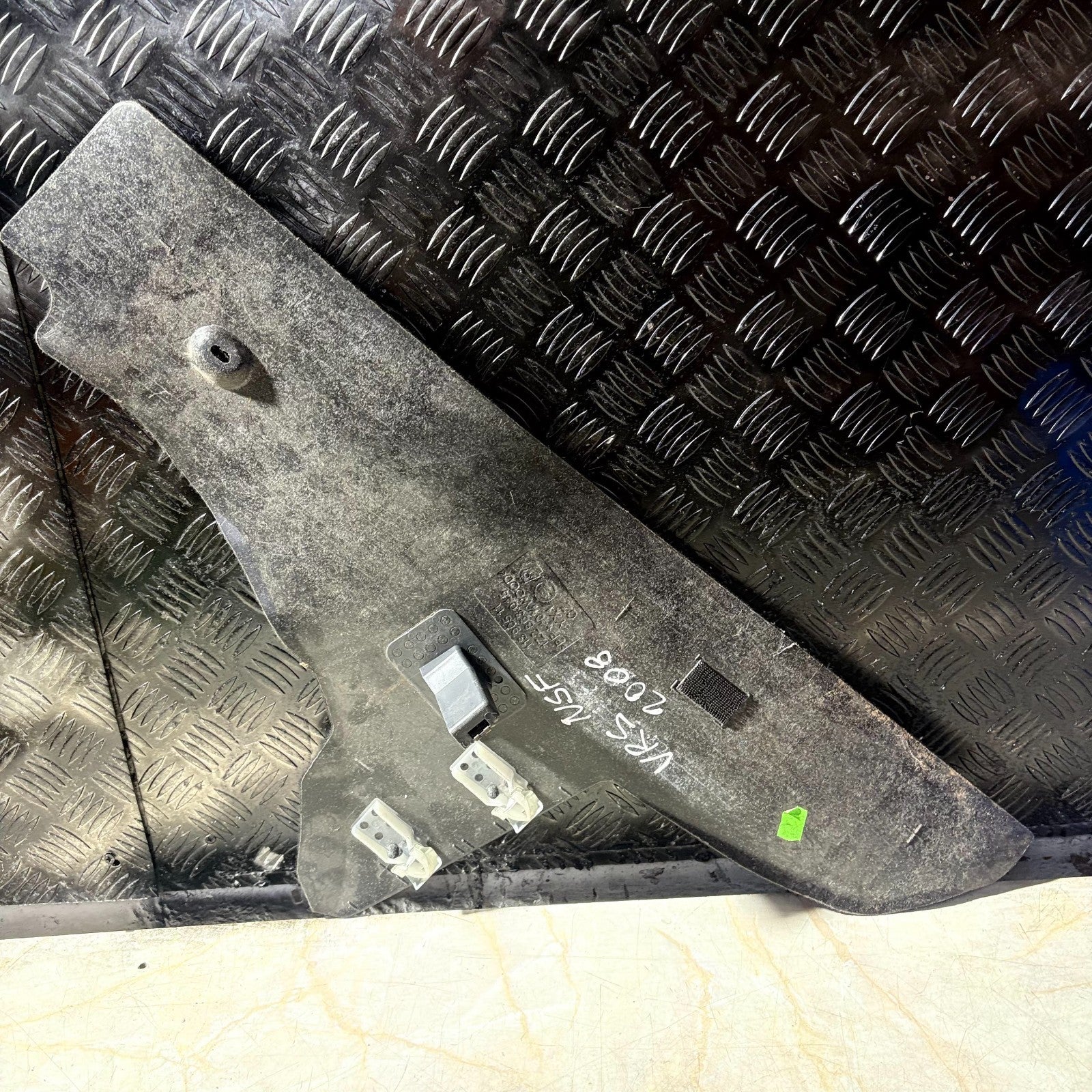 Skoda Octavia MK2 vRS 2004-2013 RHD Passenger Left Console Carpet Trim 11390511