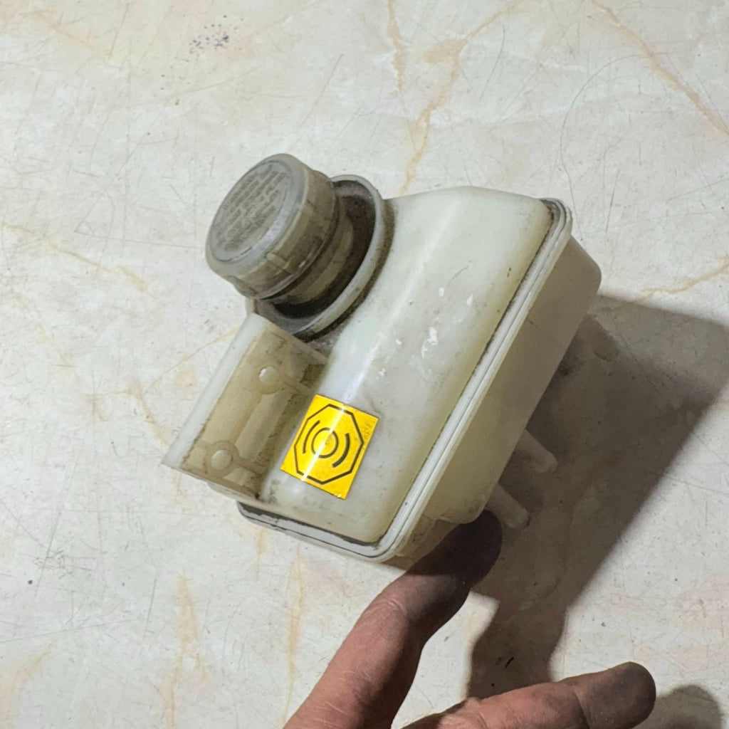 FIAT PUNTO MK2 188 1999-2006 BRAKE FLUID RESERVOIR TANK BOTTLE