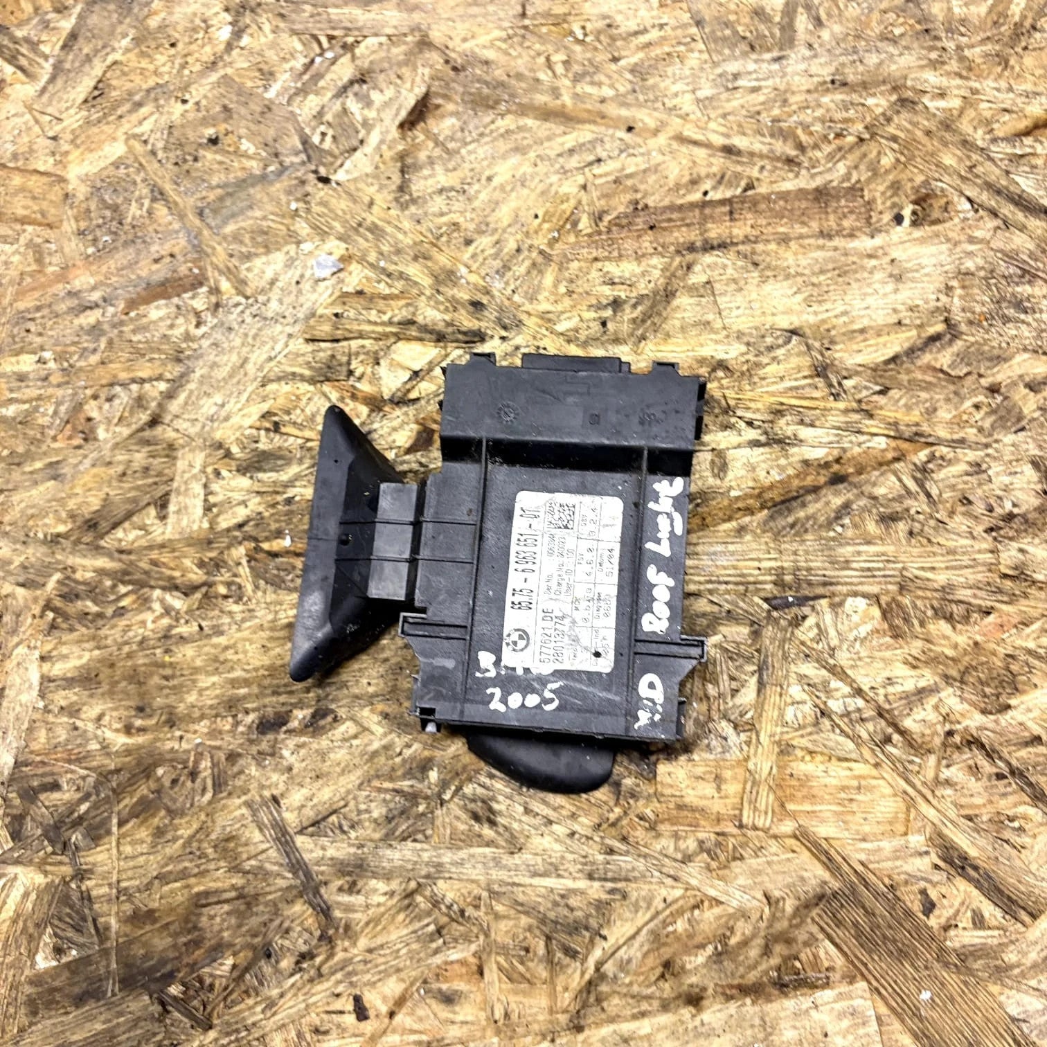 BMW 3 SERIES E90 2005 ALARM ULTRA SONIC ECU MODULE 577621 DE / 65.75-6972064-01