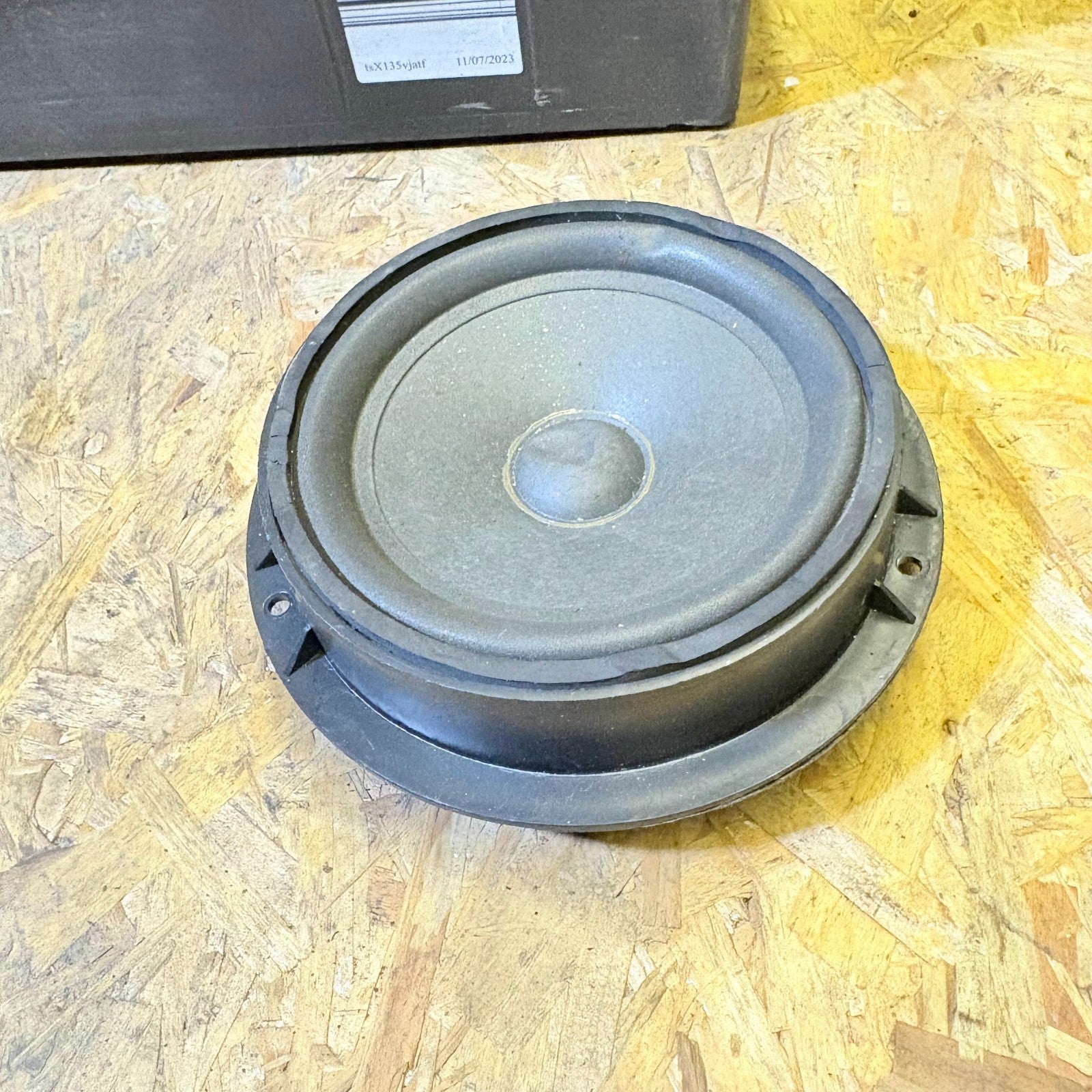 FOR 2013 MG MG6 REAR RIGHT DOOR SPEAKER 10009373