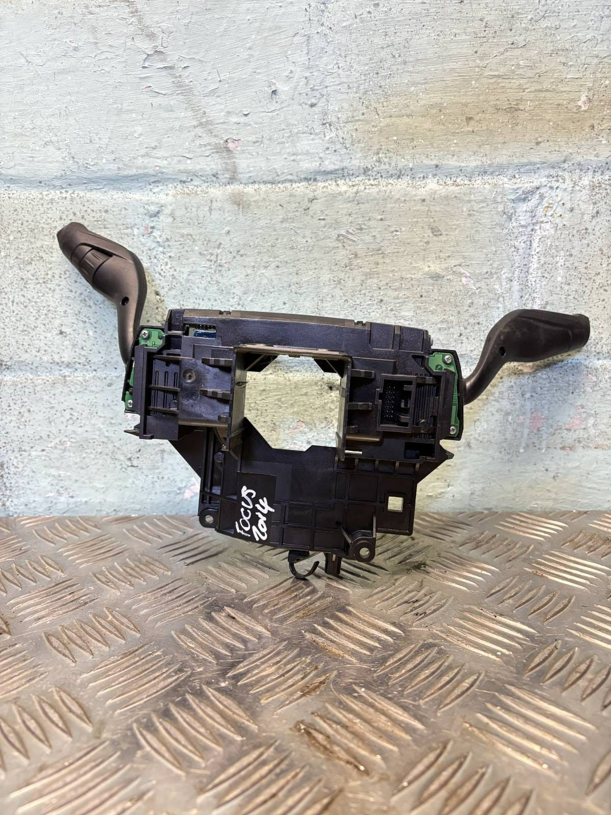 FORD FOCUS MK3 2014 WIPER & INDICATOR STALK AV6T-13335-AD