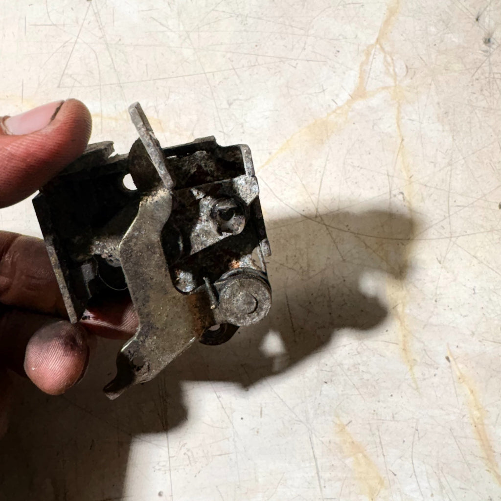 Mercedes Atego Hood Lock Mechanism 9737200235