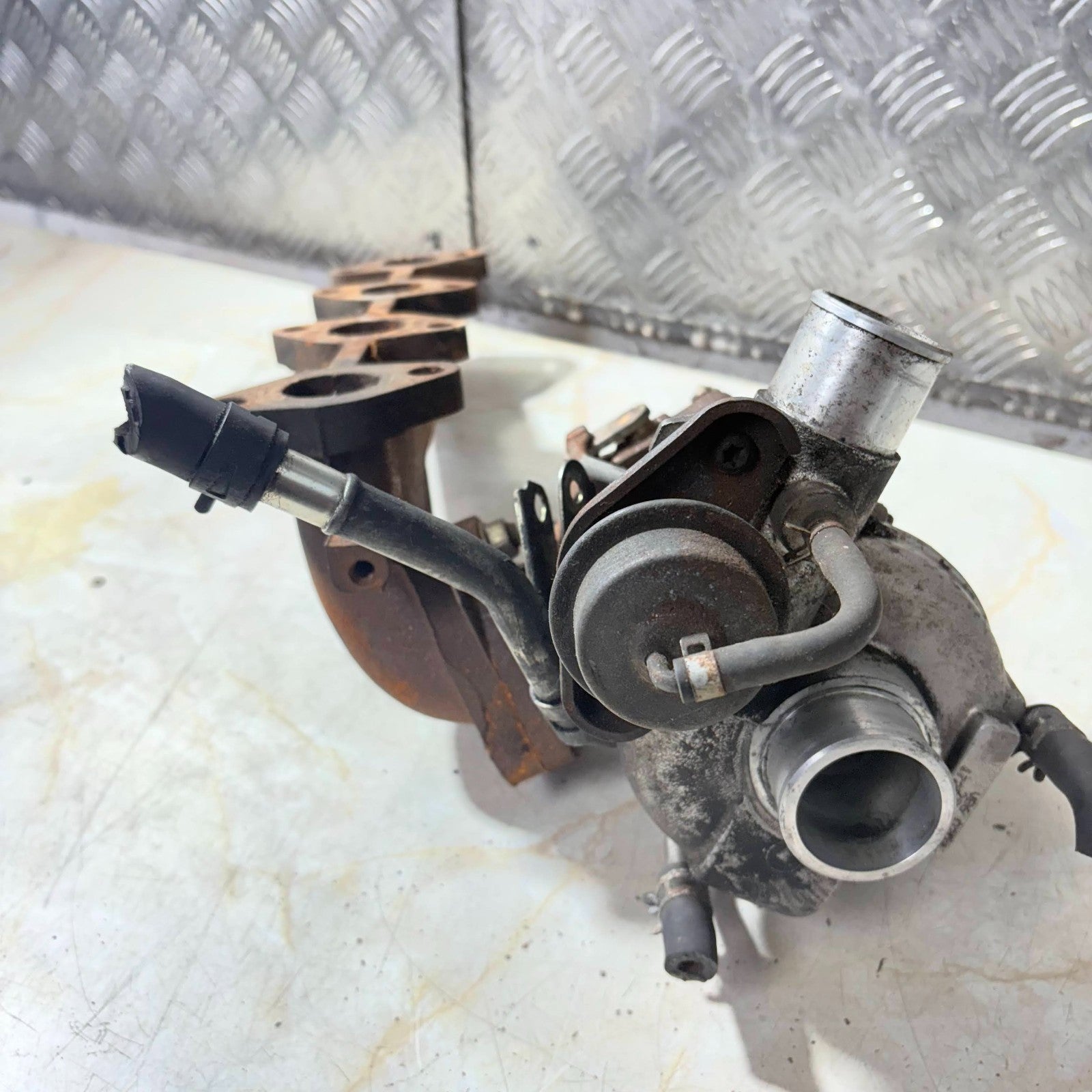 Toyota Avensis T22 2.0 D-4D Turbocharger 17201-27010 VB6 RHF4 1CD-FTV 1999-2003