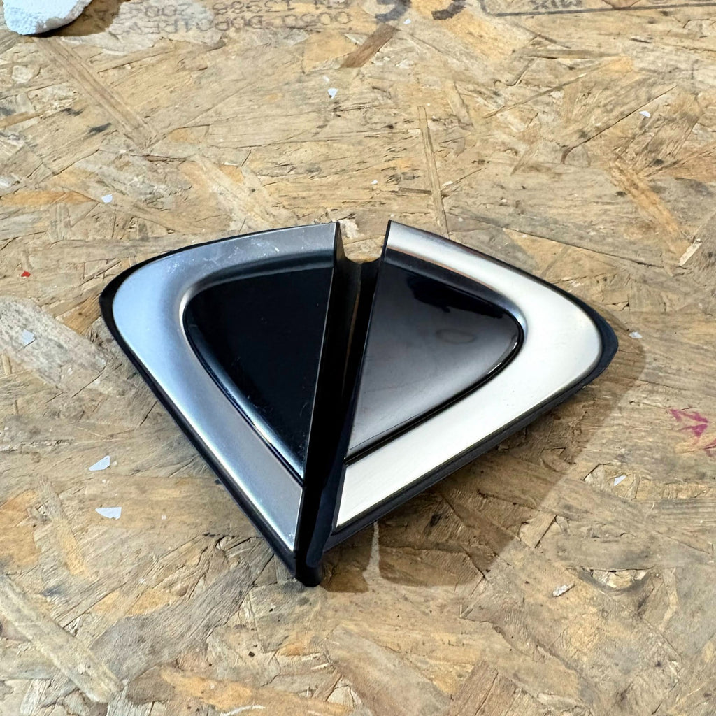 Kia Sportage Mk4 QL 2016-2021 Wing Mirror Triangle Trim 86180-D9000