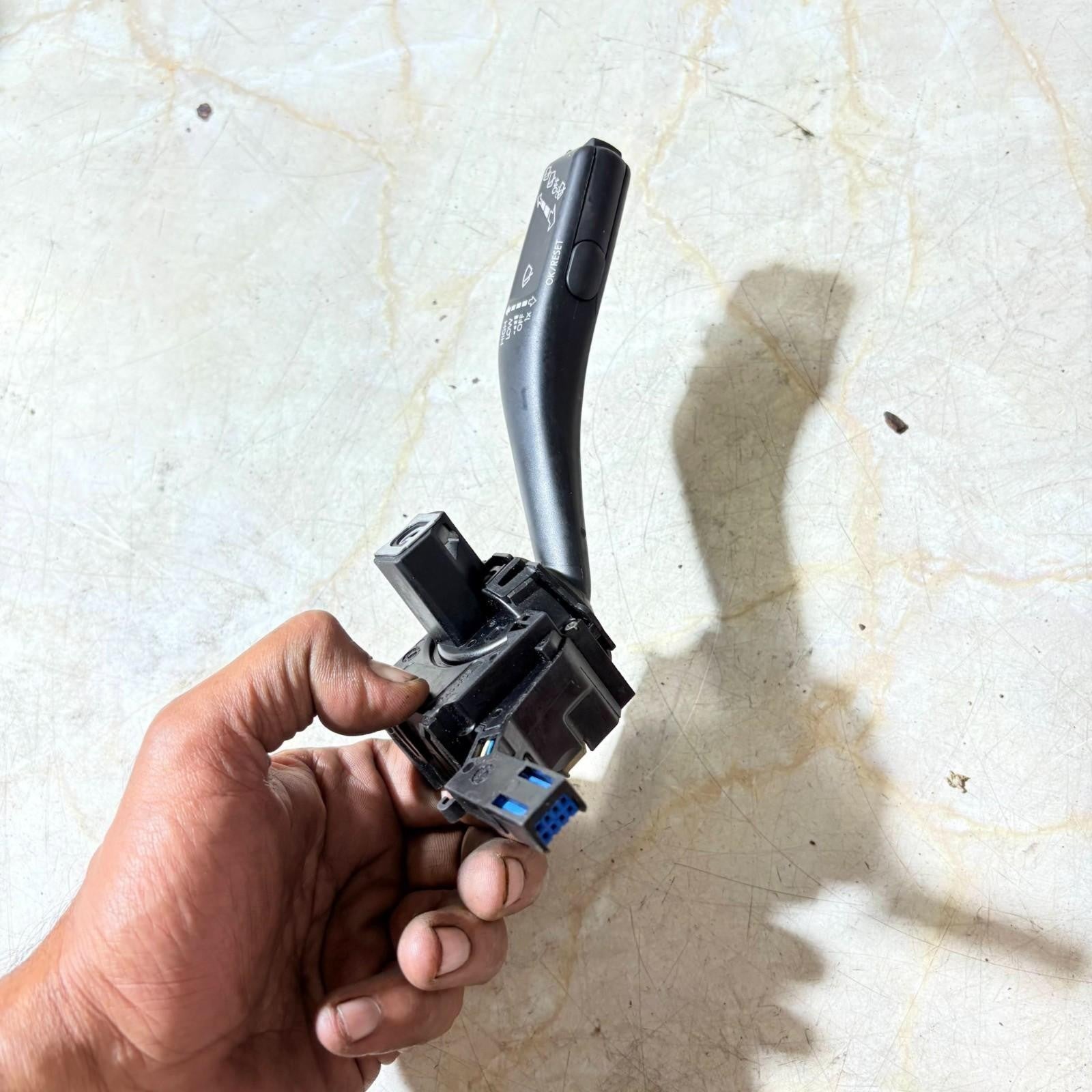 SEAT LEON WINDSHIEL WIPER SWITCH 1KO953519J 2006-2009