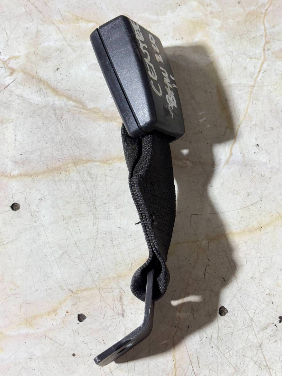 2005-2013 Bmw 3 Series Center Seat Belt Stalk 603853900h E90
