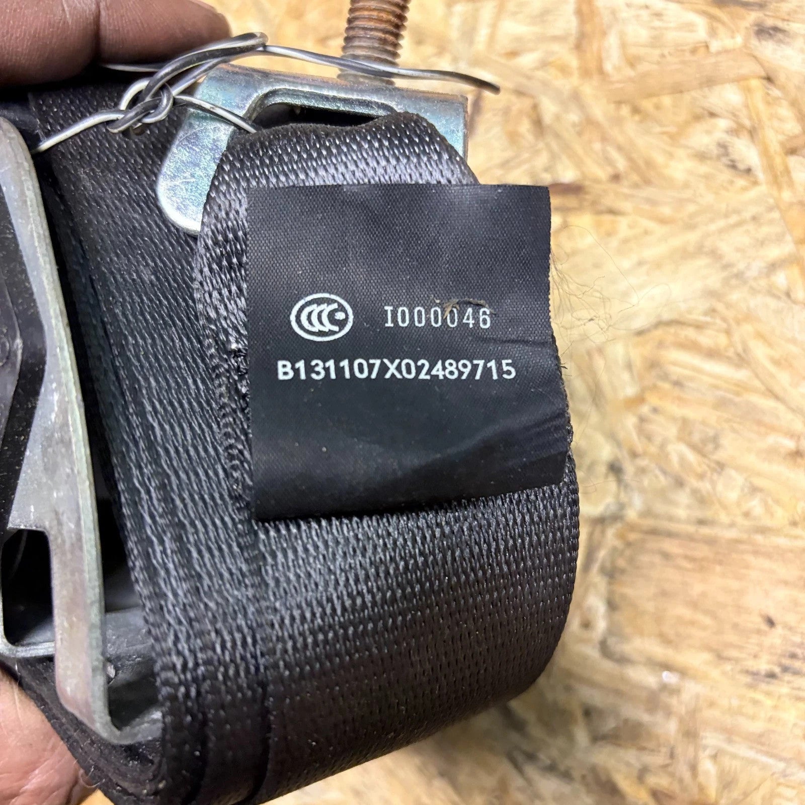 Jaguar X-Type Estate 05-09 Rear LH Passenger Seat Belt Retractor 1X43-611B50-AE