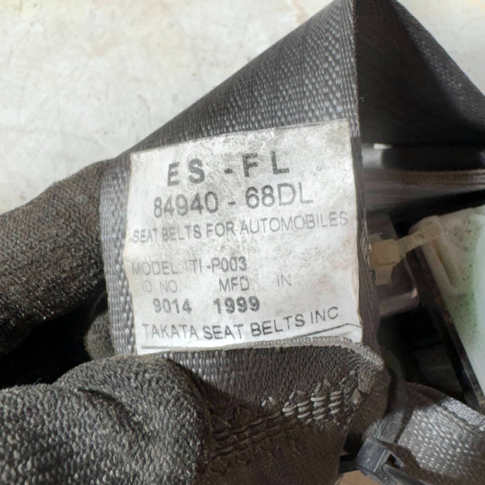 SUZUKI GRAND VITARA MK2 1998-2005 CONVERTIBLE FRONT LEFT SEAT BELT 84940-68DL