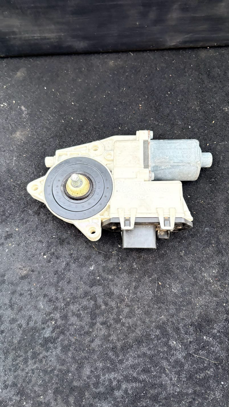 D3447 CITROEN WINDOW MOTOR 0130822239