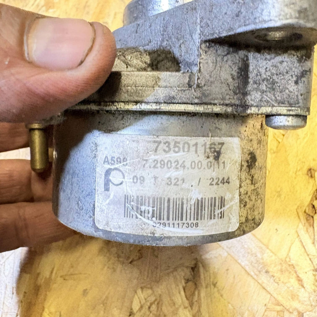 VAUXHALL CORSA D VACUUM PUMP 73501167 1.3CDTI 2010
