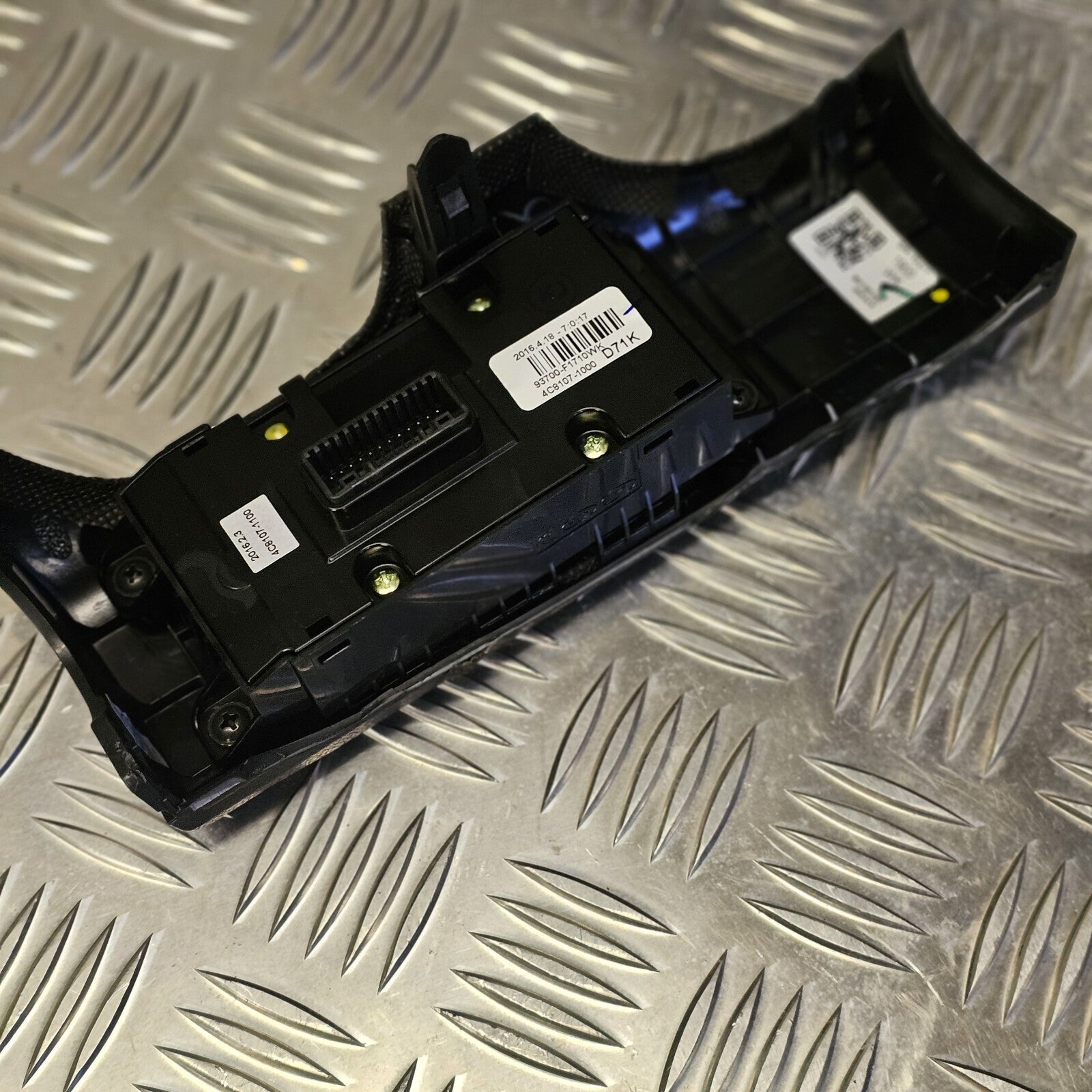 Kia Sportage QL Mk4 2016-2019 Traction/ESC Lane Assist Switch 93700F1710W