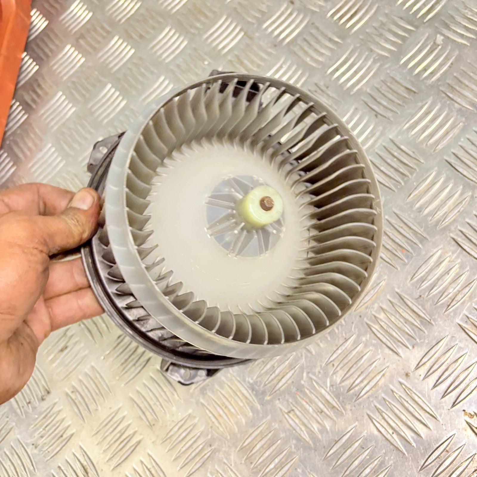 DODGE CALIBER 06-12 HEATER BLOWER MOTOR FAN AY272700-5100