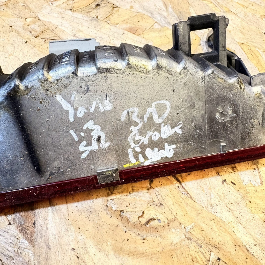 TOYOTA YARIS P9 Rear Third Brake Stop Light 1.4 Diesel 28688084