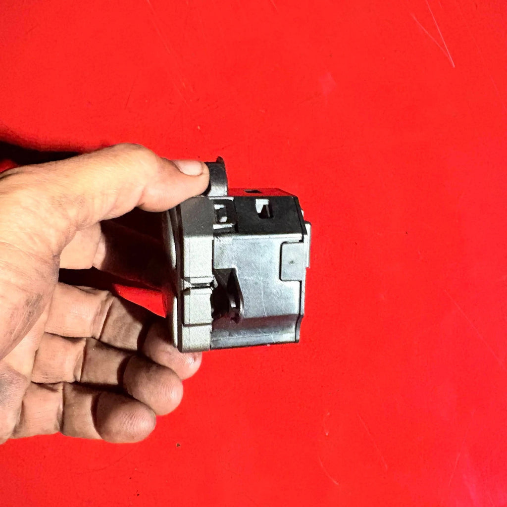 Land Rover Range Rover Traction Control Switch 30s10021994 2011-2017