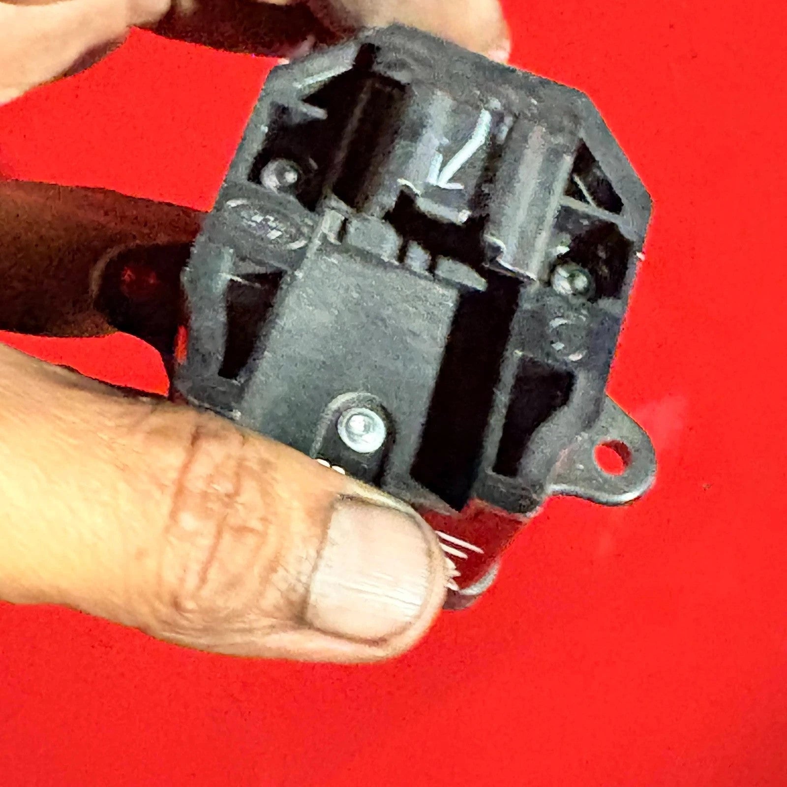 Land Rover Range Rover Traction Control Switch 30s10021994 2011-2017