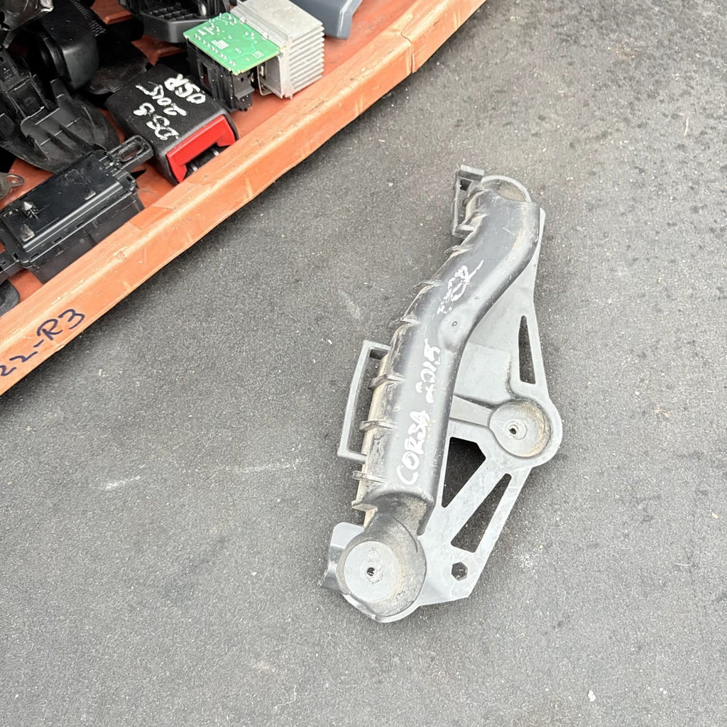 Vauxhall Opel Corsa E 2015-2019 Rear Right Inner Bumper Guide Bracket 13399580