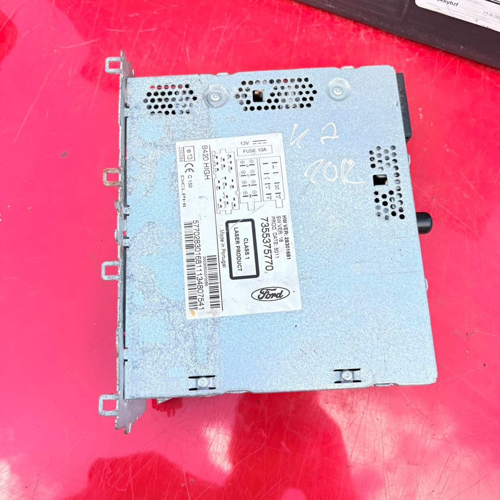 2012 FORD KA 2 RADIO + CD PLAYER-P/N: 7355375770