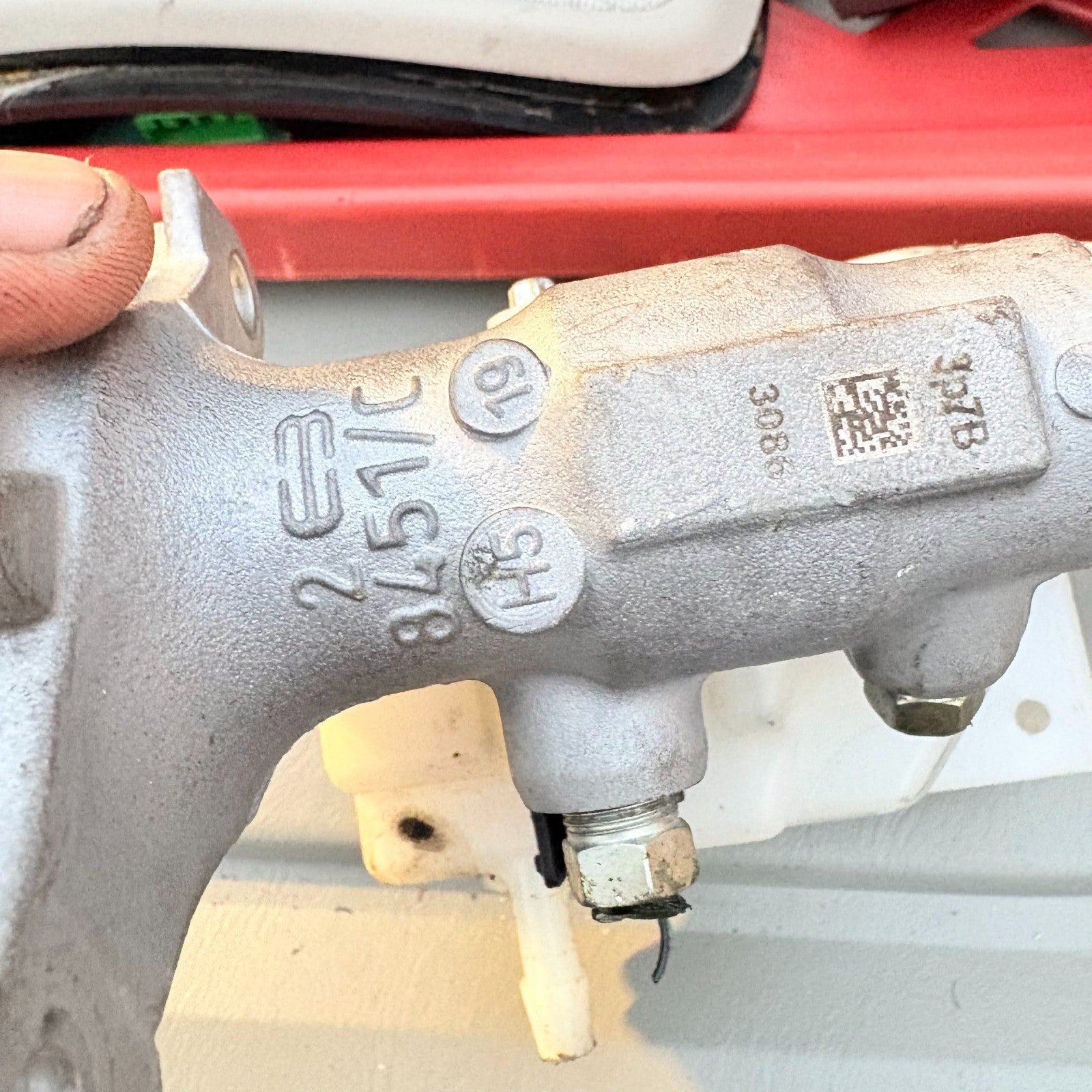 Nissan Pulsar 2014-2018 Brake Master Cylinder & Tank
