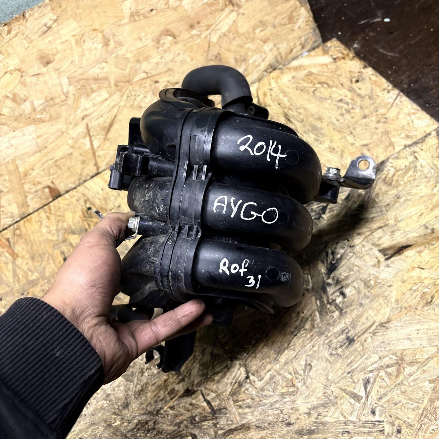 Toyota Yaris/Aygo 1.0 1KR-FE Inlet Intake Manifold 2014-2022
