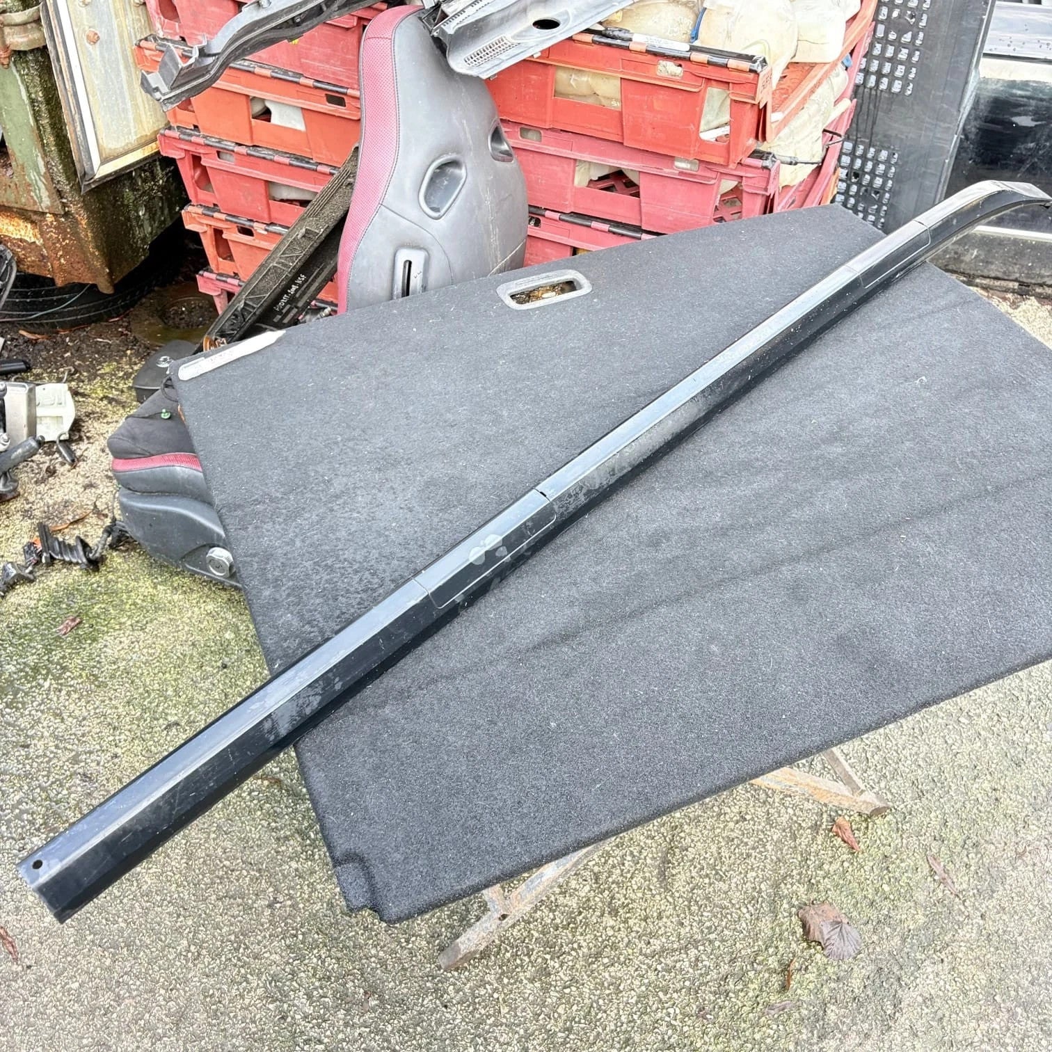 738328H300 Driver Side Roof Bar Nissan X-Trail 0/S 100KW
