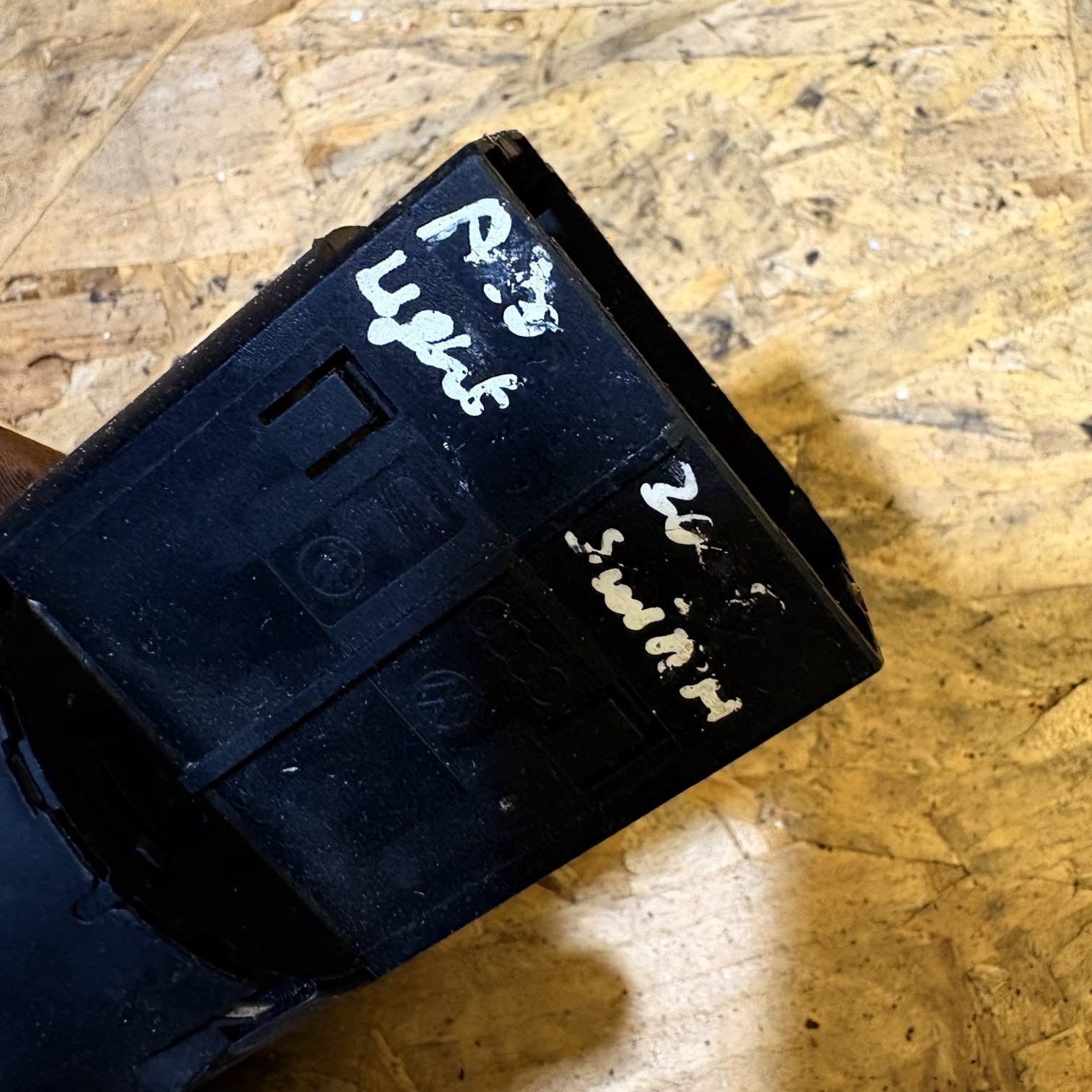 VOLKSWAGEN POLO HEADLIGHT CONTROL SWITCH 6Q0941531C #2