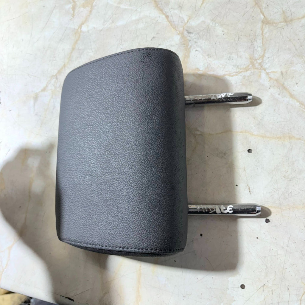 Bmw 1 Series Rear Centre Middle Headrest Head Rest E87 2007