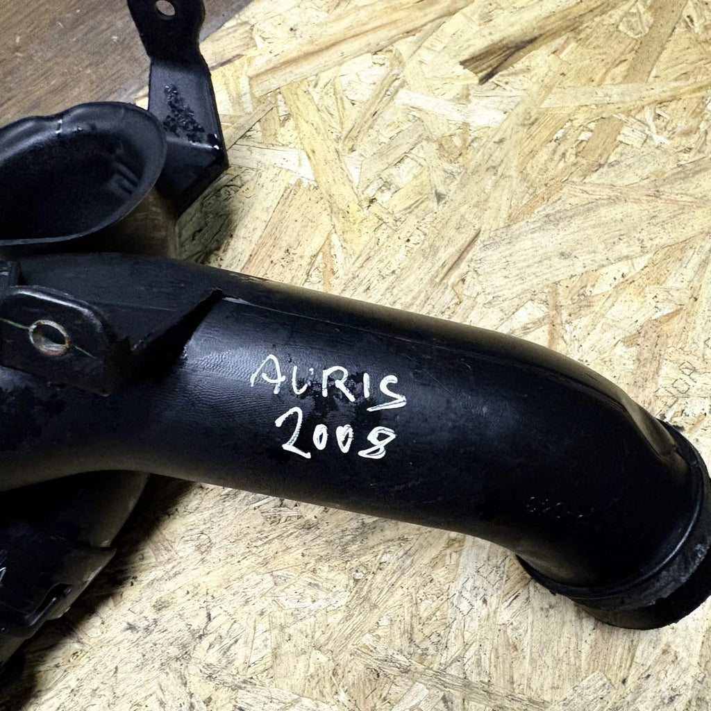 Toyota Auris 1.6 Air Cleaner Inlet Pipe 17751-37050 Intake Duct 2007-2009