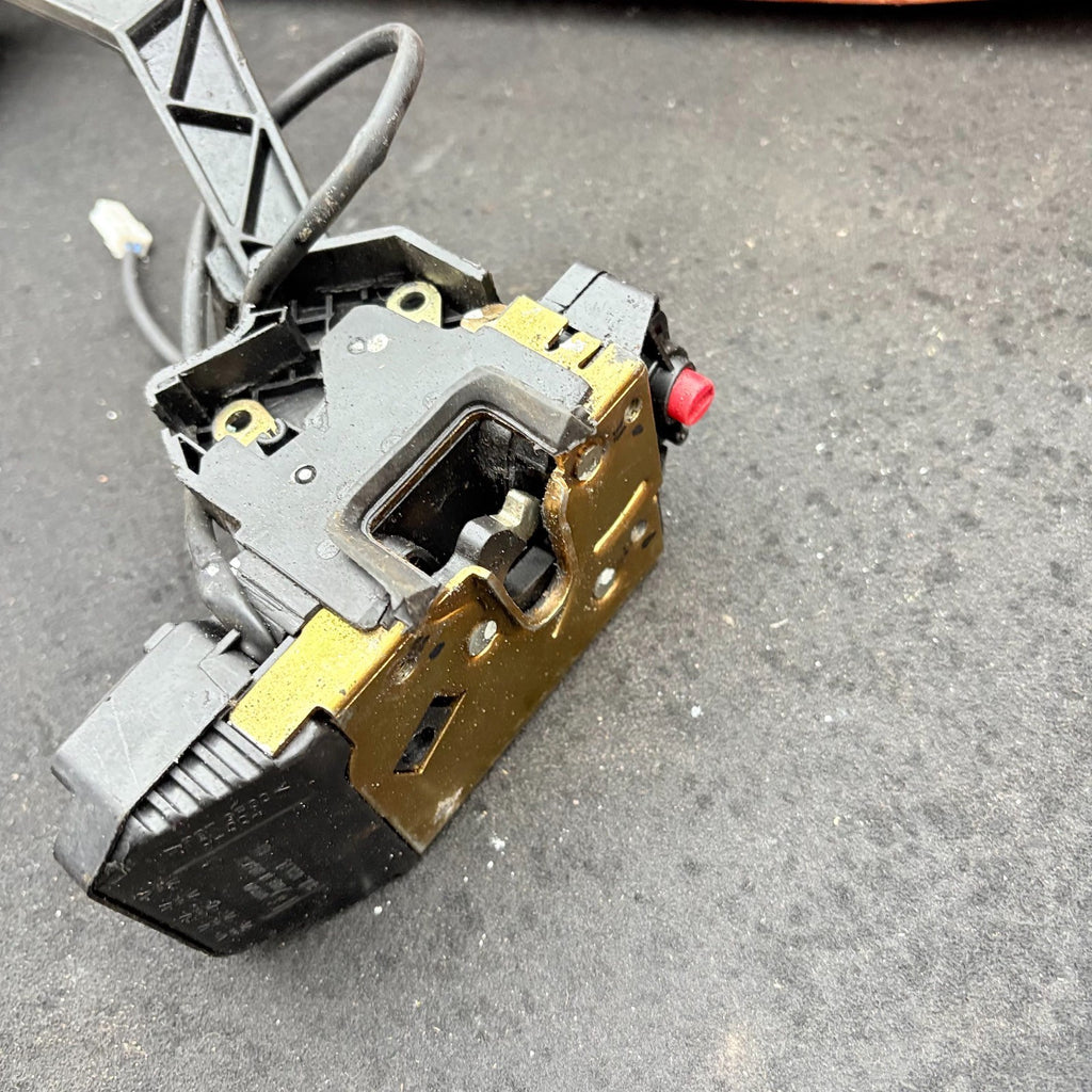 PROTON GEN 2 2009 NEARSIDE PASSENGER REAR LEFT SIDE DOOR LOCK CATCH MECHANISM
