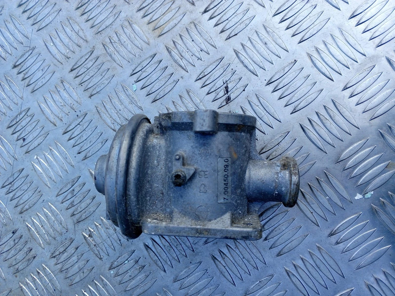 BMW E60 5er 530d M57N2 ENGINE EGR VALVE 7804380