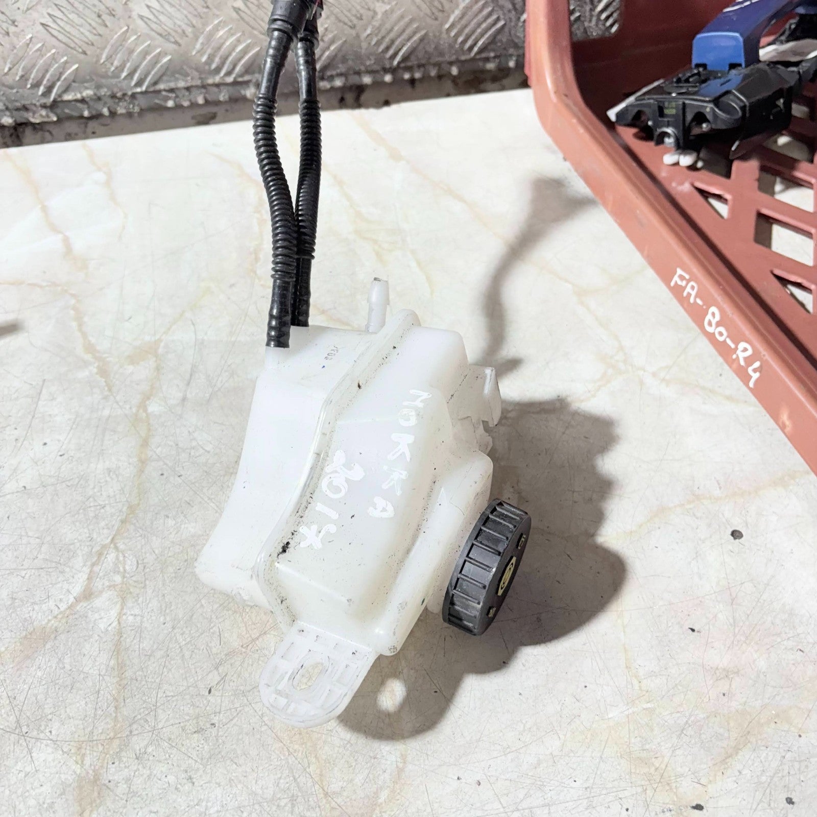 VAUXHALL MOKKA X BRAKE EXPANSION BOTTLE 2017