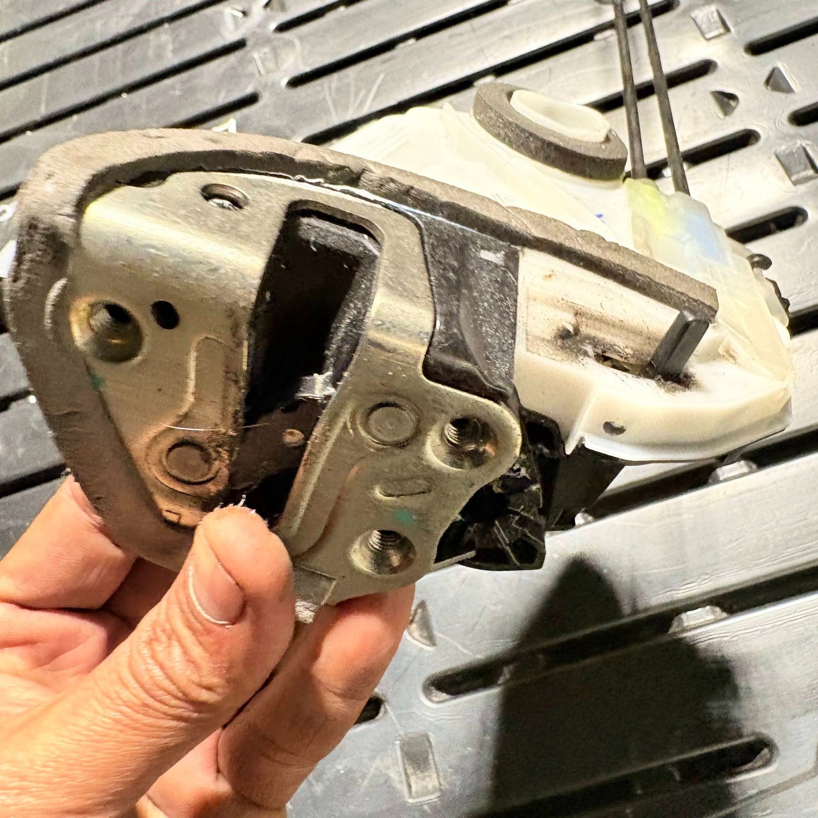 Peugeot 108 2014-2022 Left Rear Side Door Lock Handle Mechanism
