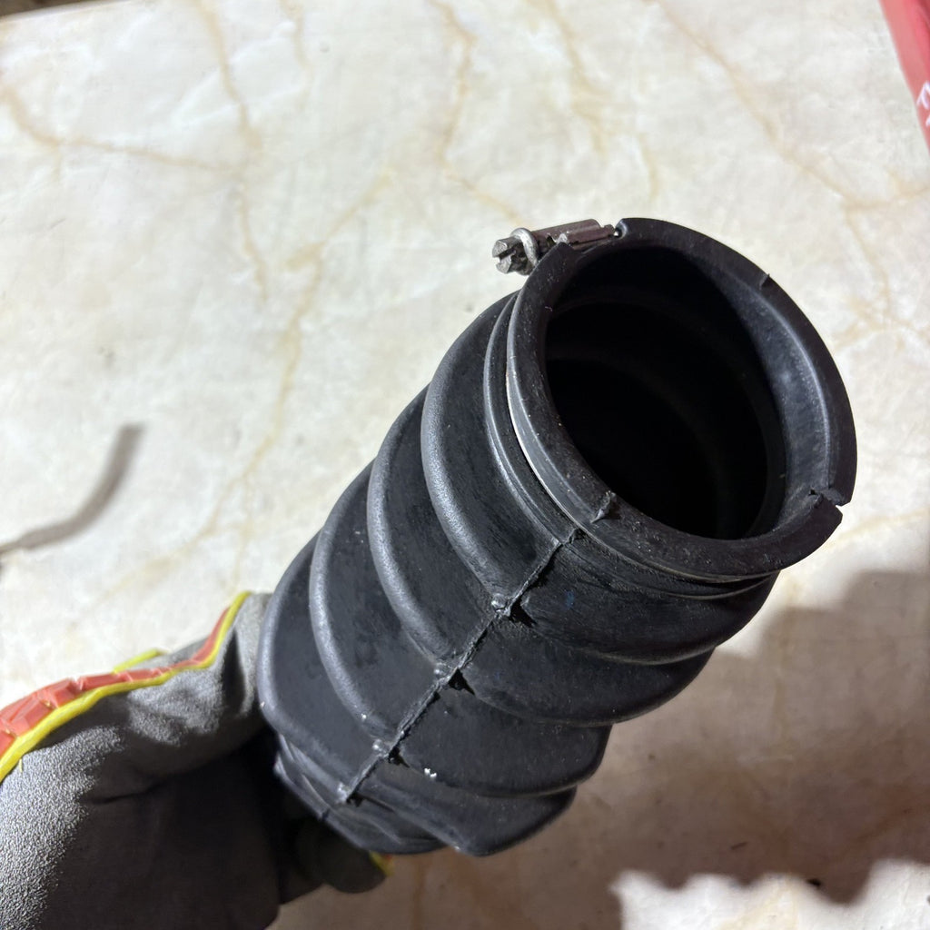 Volvo Turbo Inlet Air Intake Hose Pipe 2013-Rubber Coupler Bellows