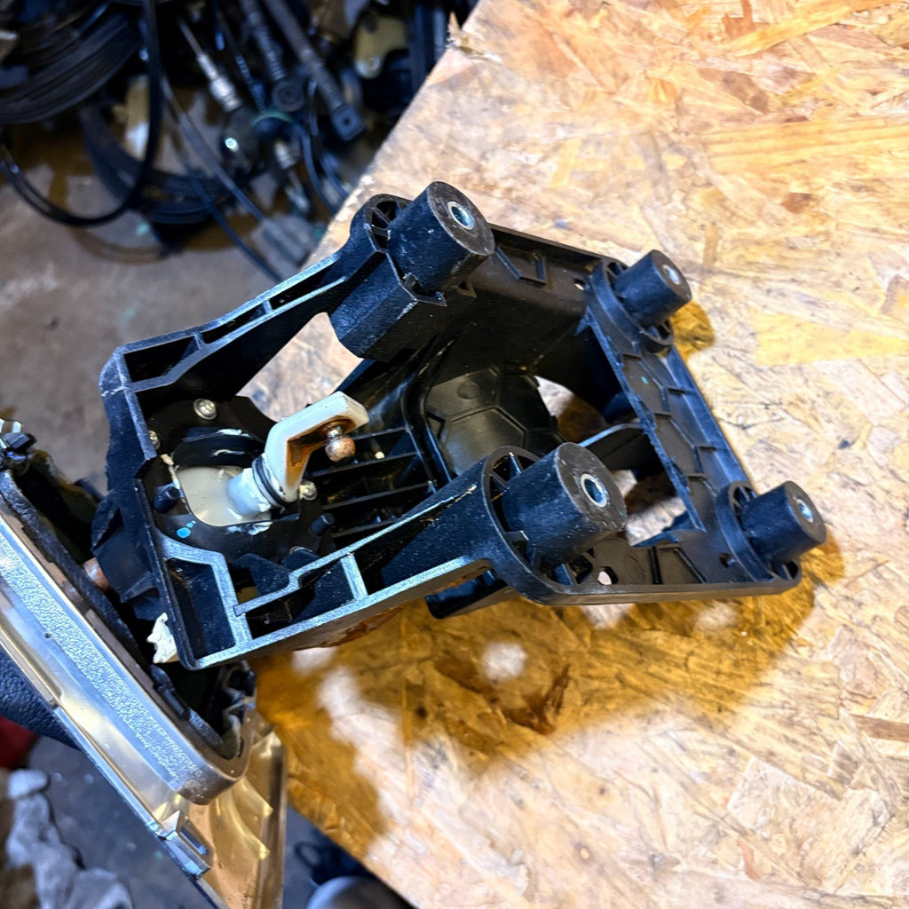 CITROEN DS3 2009-2020 GEARSTICK SHIFTER 5 Speed Manual 9837816580
