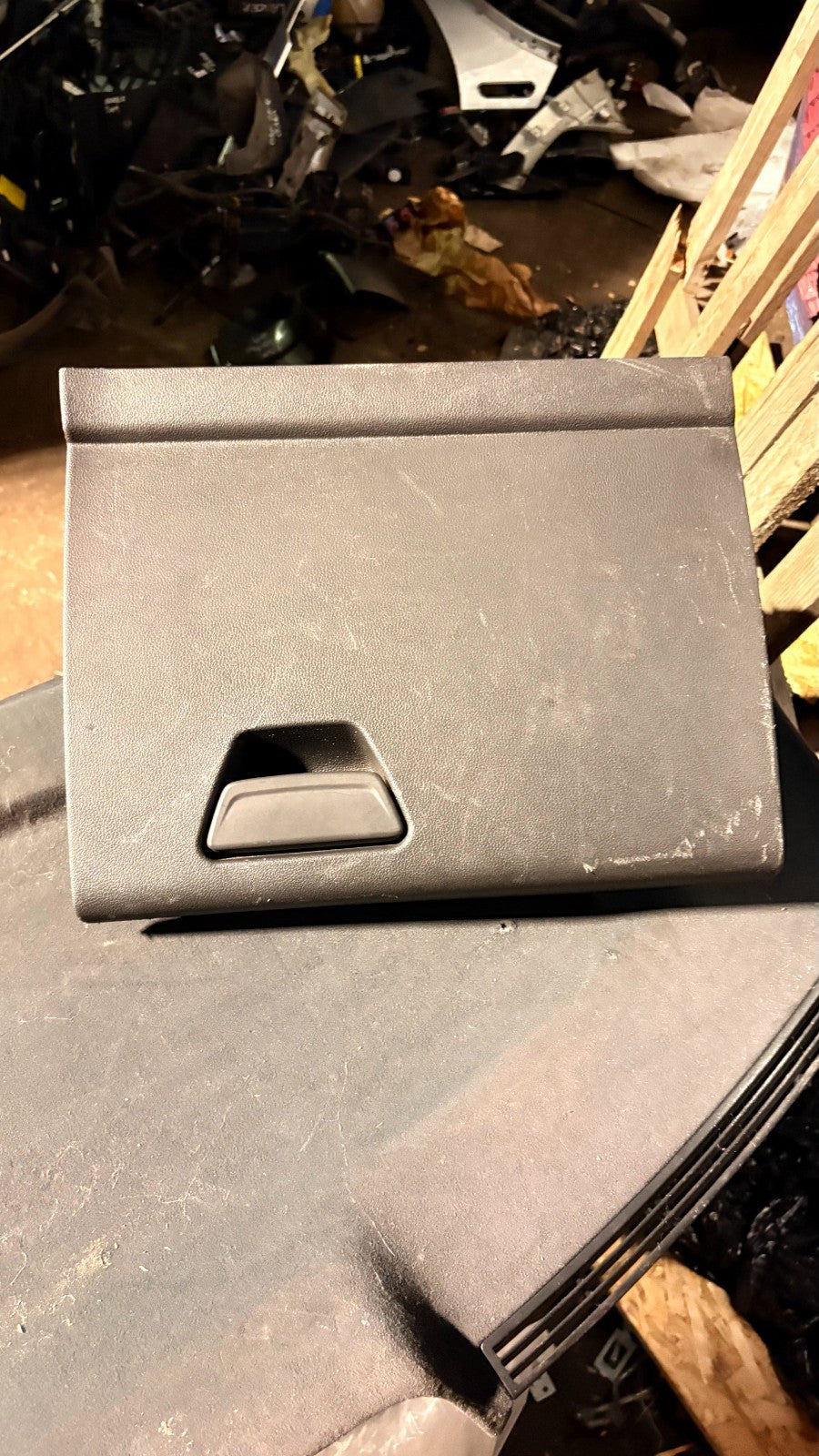 FORD GLOVE BOX COMPARTMENT FV41S06044B