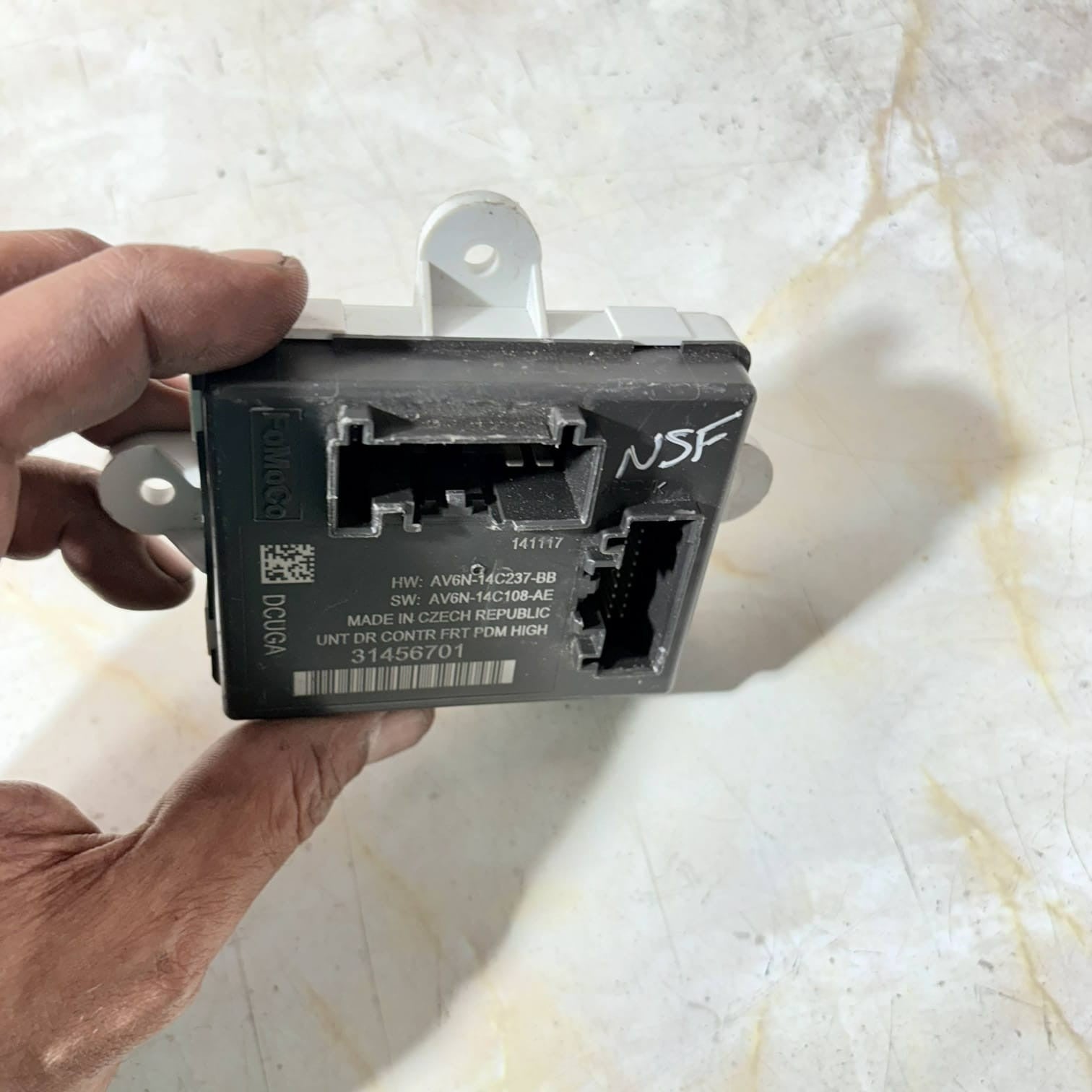 VOLVO V40 T2 R-DESIGN E6 4 DOHC DOOR CONTROL MODULE 31456701-2018