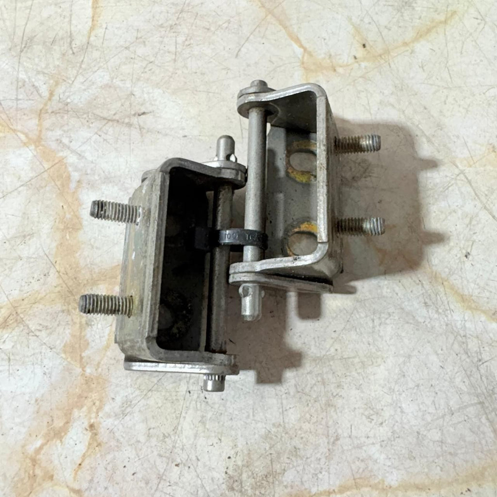 Ford Mondeo Mk3 Hatchback 2000-2007 Tailgate Boot Hinge Set Left Right 1115680