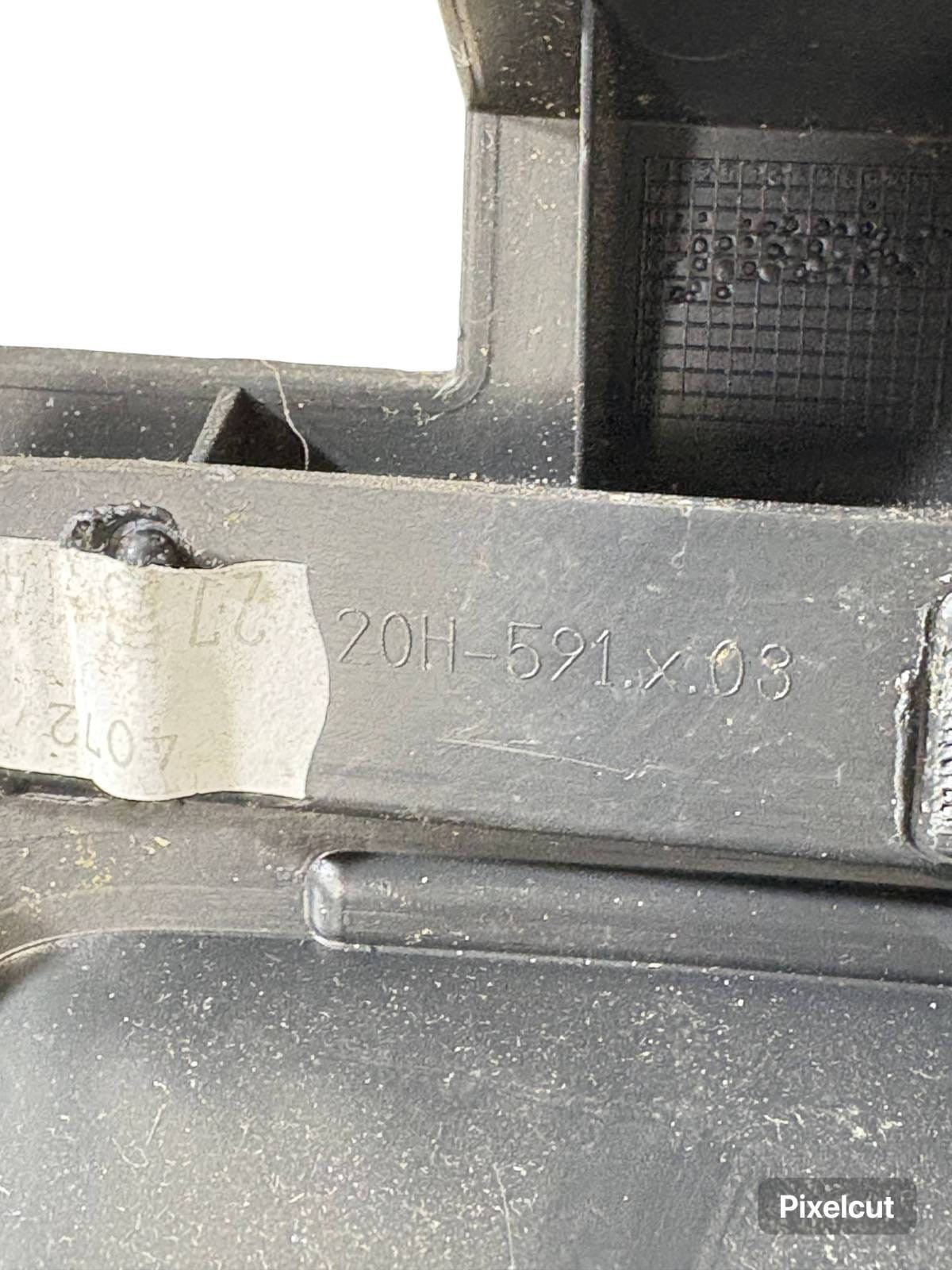 SEAT MII CENTRE CONSOLE TRIM SURROUND 1S0863681F 12V CIGARETTE SOCKET 12-21