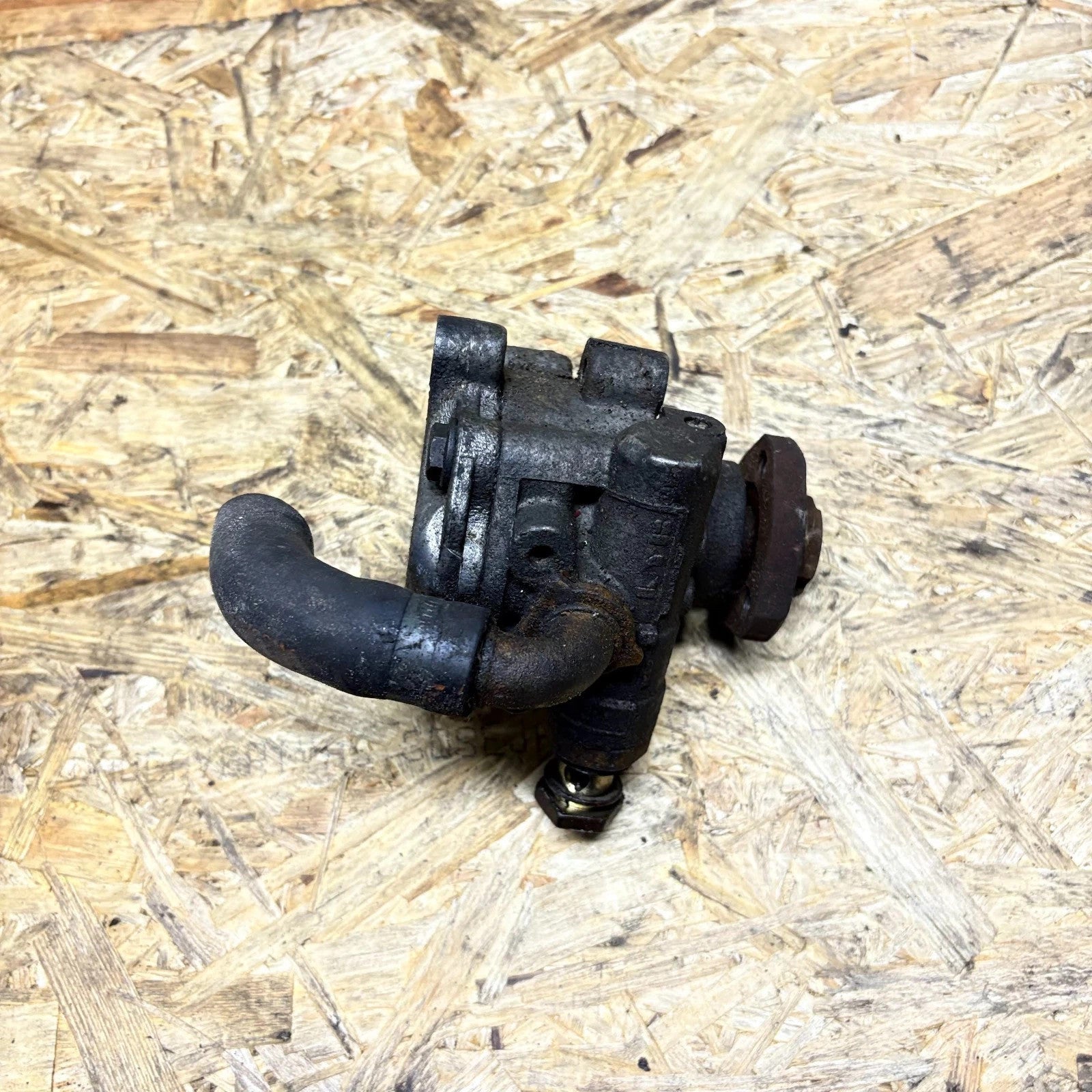Audi A4 B5 1.8 20V Power Steering Pump 1994-2000 8D0145156L KYB No Pulley