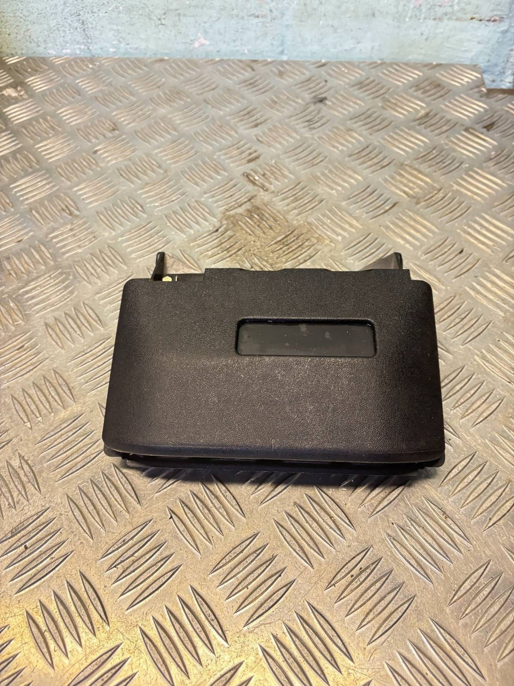 Mercedes 190E 190D W201 1982-1993 Front Ashtray Cigarette Lighter Black