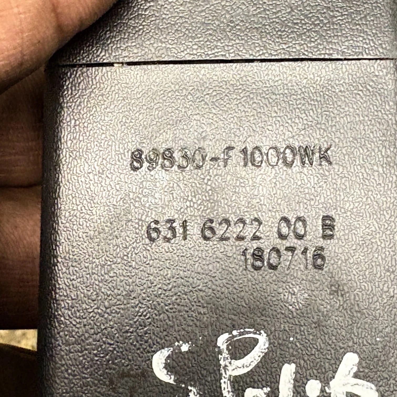 Kia Sportage QL 2015-2022 Rear Centre Seat Belt Stalk 89830-F1000WK 631201100B