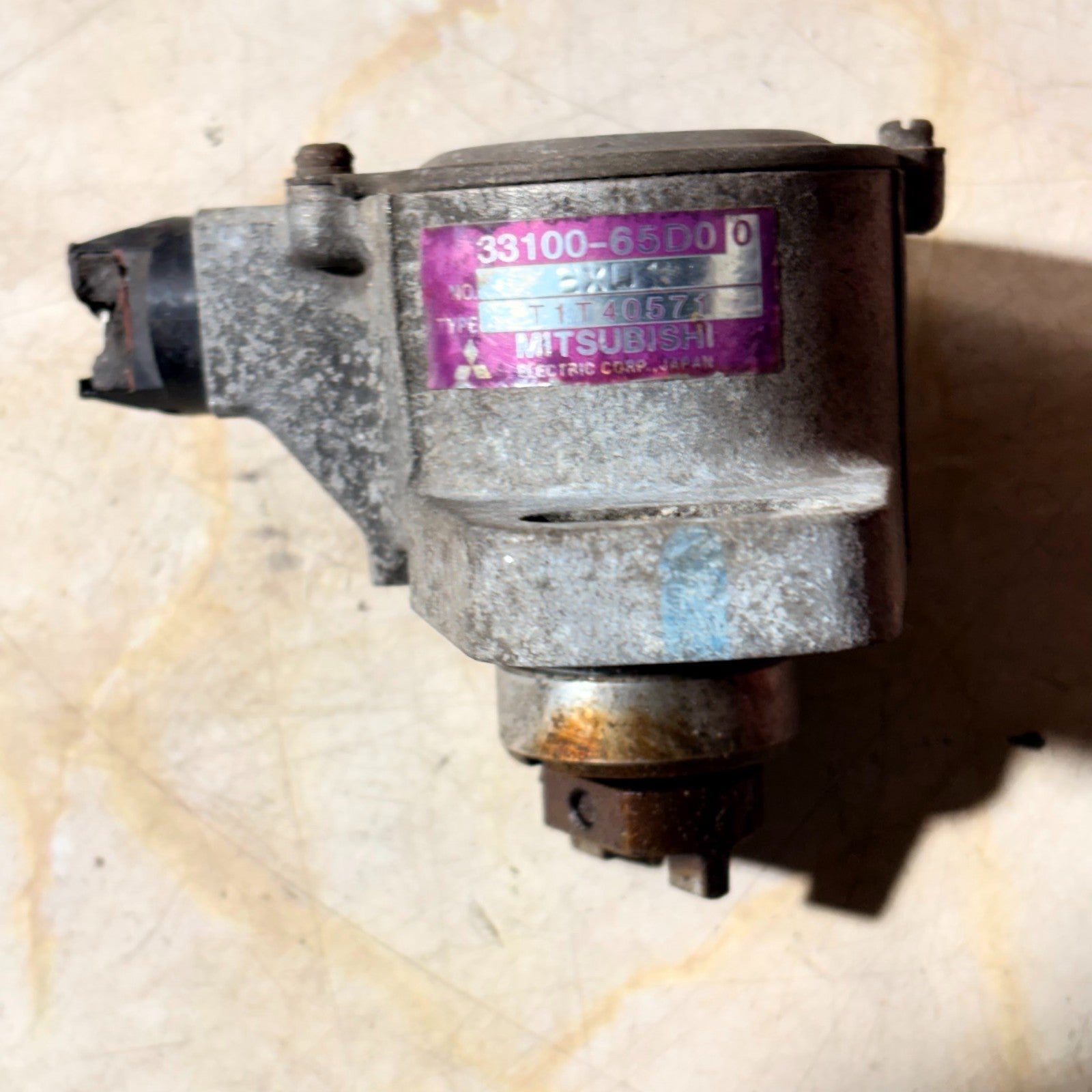Suzuki Grand Vitara 1998-2003 Vacuum pump 3310065D0